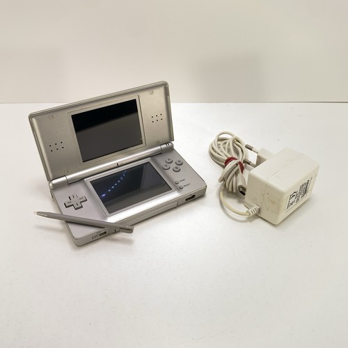 Nintendo lite silver - nintendo,